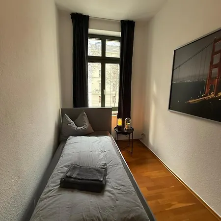 Waldstr 1 * Leipzig